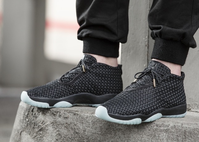 tenis jordan future