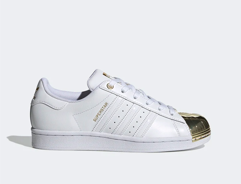 adidas superstar black and white