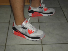 Nike Air MAX 90 "Infrared" back in town...