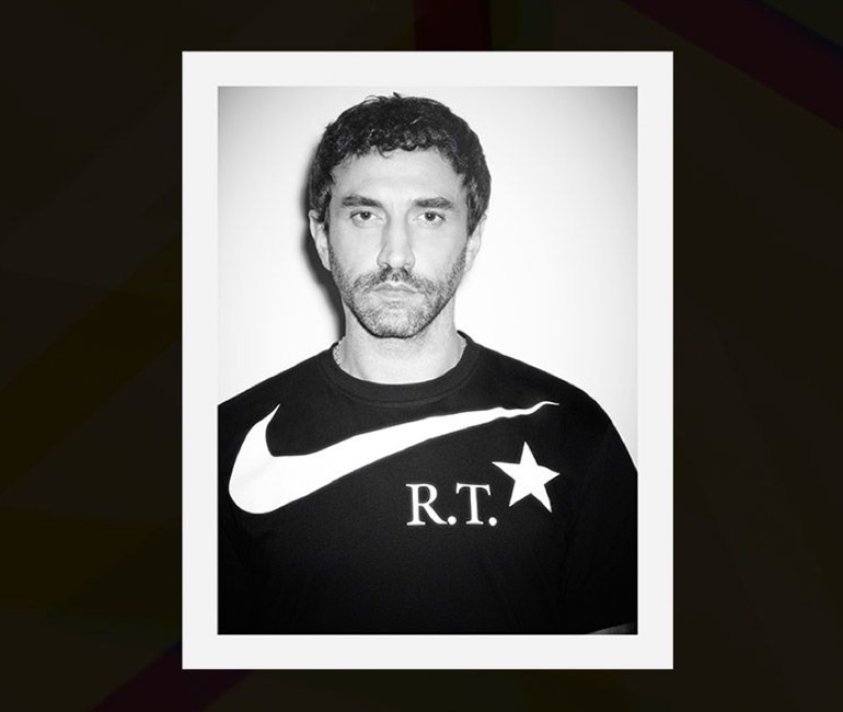 vrijgesteld Blauwe plek Verrast Riccardo Tisci x Nike + R.T. – T-Shirt | sneakerb0b RELEASES