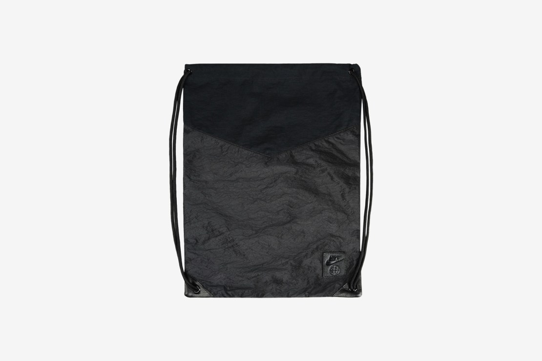 black-stoneisland-nike-bag