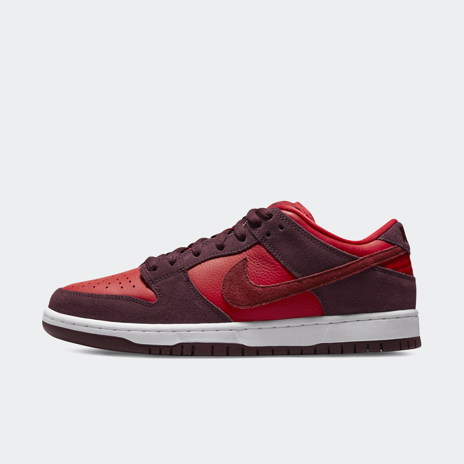 Nike SB Dunk Low – Cherry | sneakerb0b RELEASES